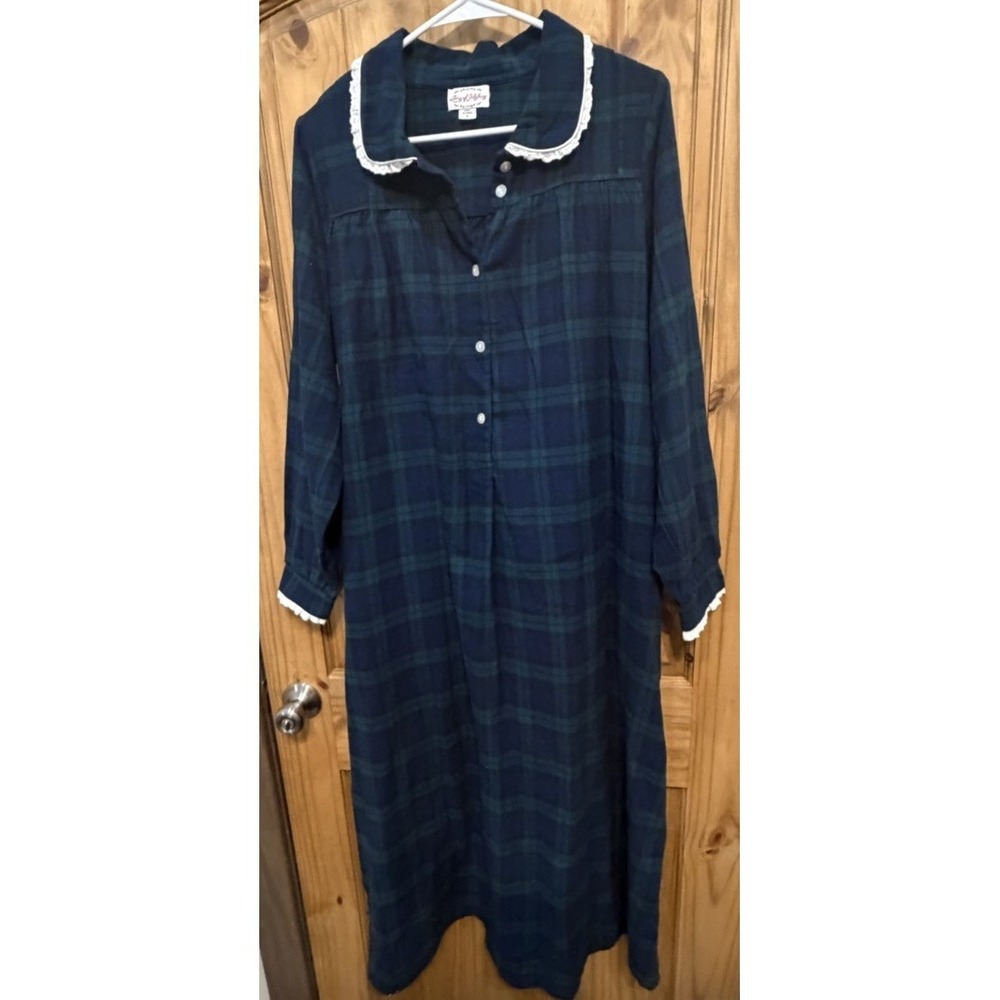 Vintage Lanz of Salzburg Plaid Nightgown Lace Collar Prairie Cottagecore S